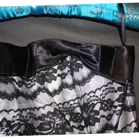 Jessica McClintock X Gunne Sax - Picture 4 of 6